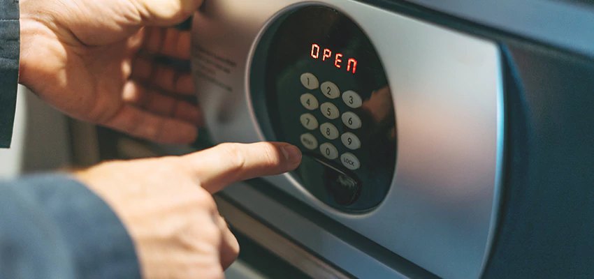 Cash Safe Openers in San Diego Country Estates, California